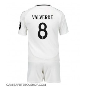 Camisa de time de futebol Real Madrid Federico Valverde #8 Replicas 1º Equipamento Infantil 2024-25 Manga Curta (+ Calças curtas)